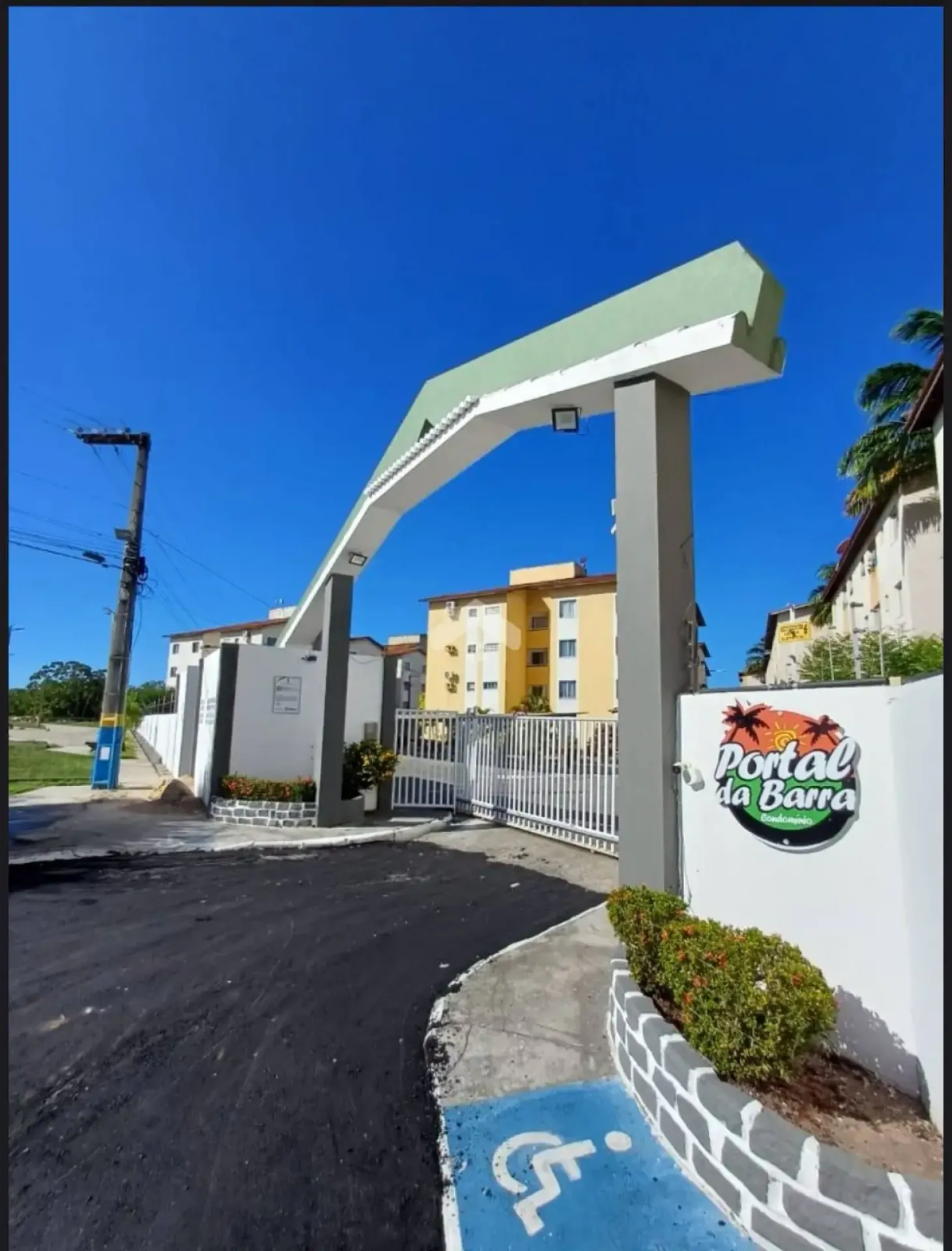 Apartamento Para Vender reformado com 3 quartos na Barra Dos Coqueiros