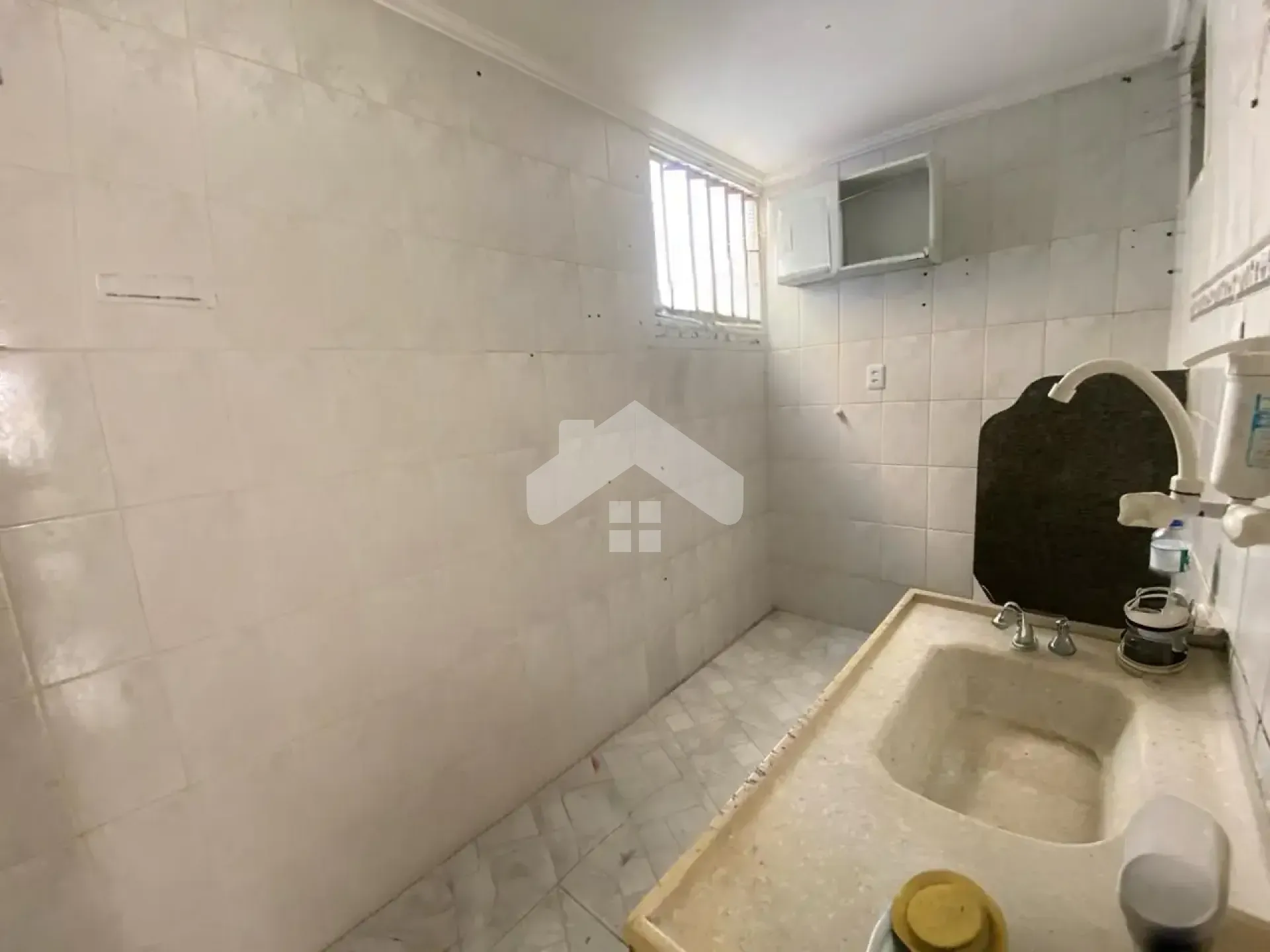 Apartamento Para Vender com 3 quartos no bairro Farolândia em Aracaju