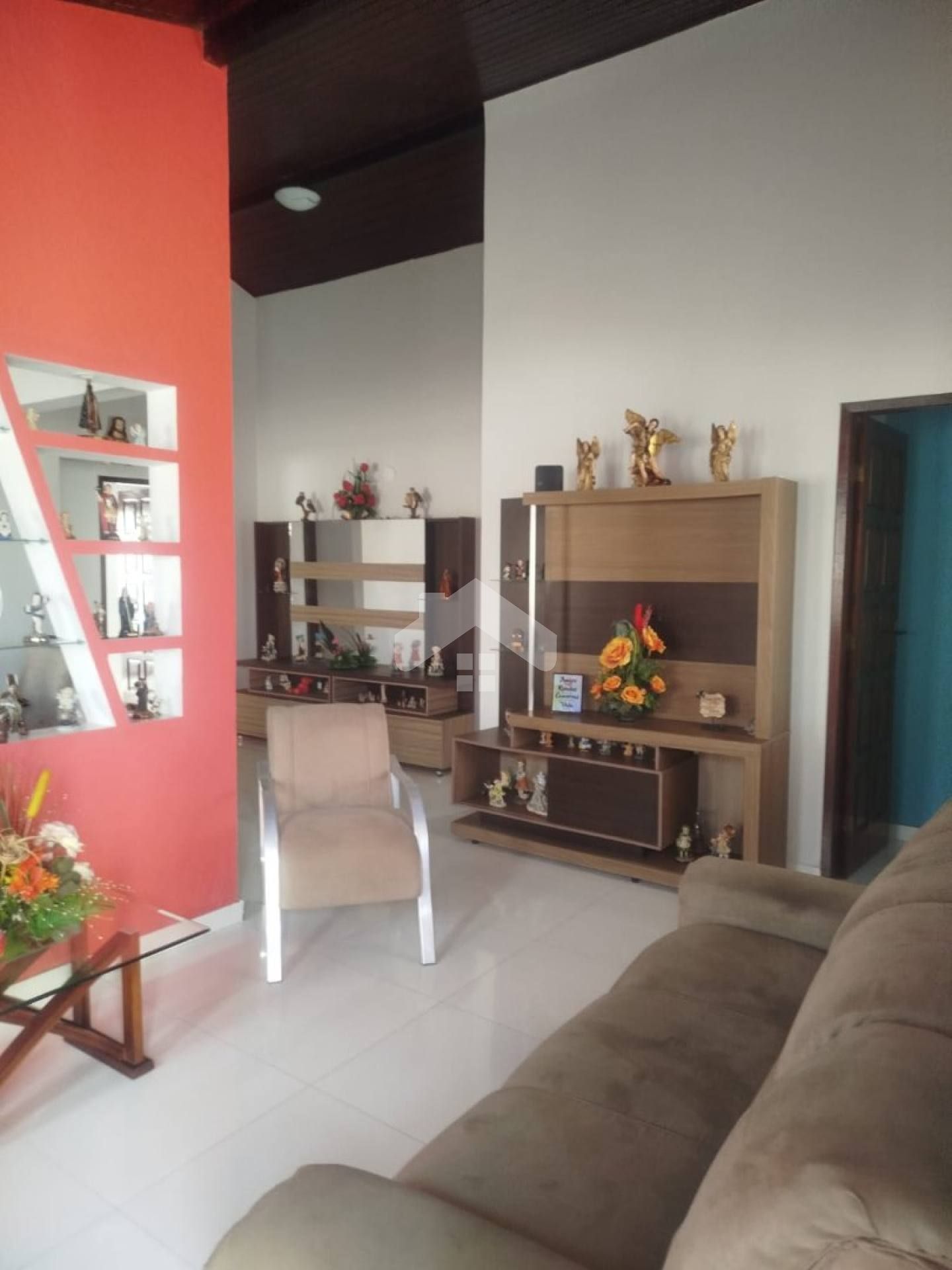 Casa Para Vender com 5 quartos 2 suítes no bairro Aeroporto em Aracaju