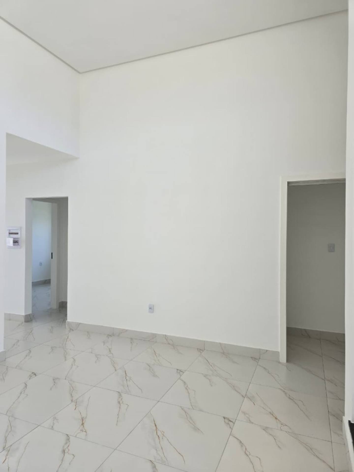 Casa de Condomínio Para Vender com 3 quartos 1 suítes no Villaredo Barra