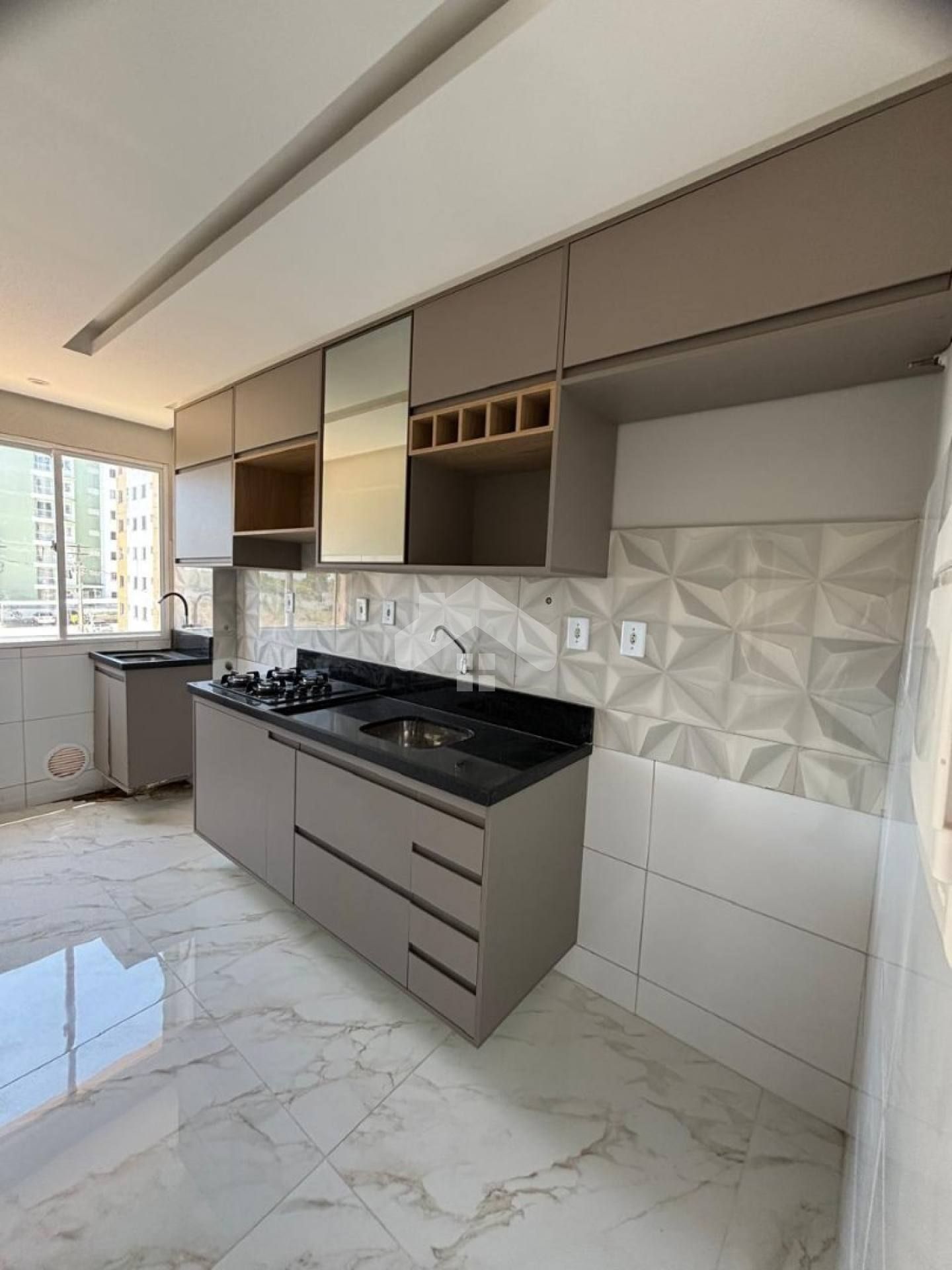 Apartamento reformado no Doce Vida Girassóis, 2/4, 1 vaga (Cond. Incluso) - São Cristóvão