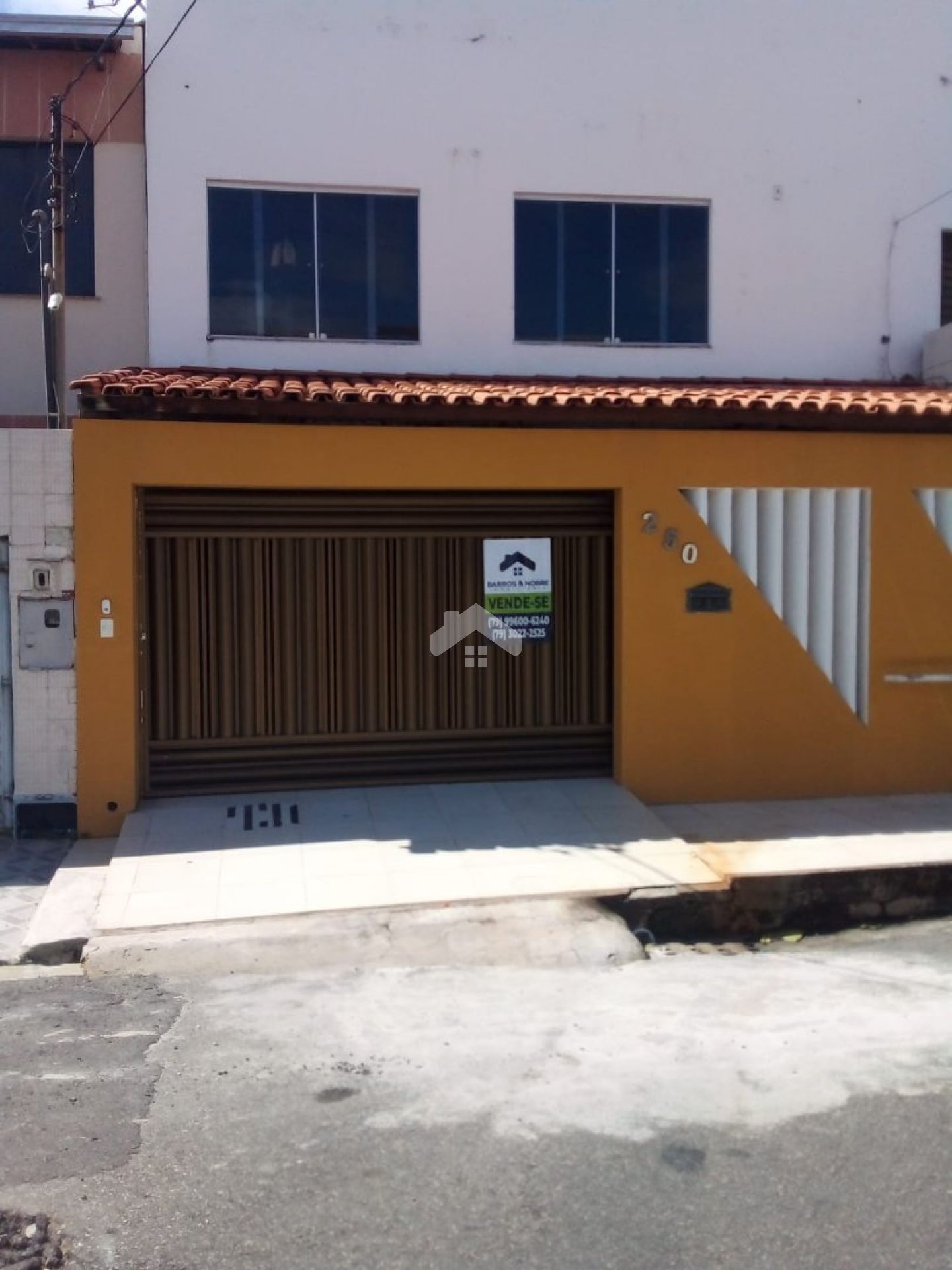 Casa Para Vender com 3 quartos no bairro Salgado Filho em Aracaju