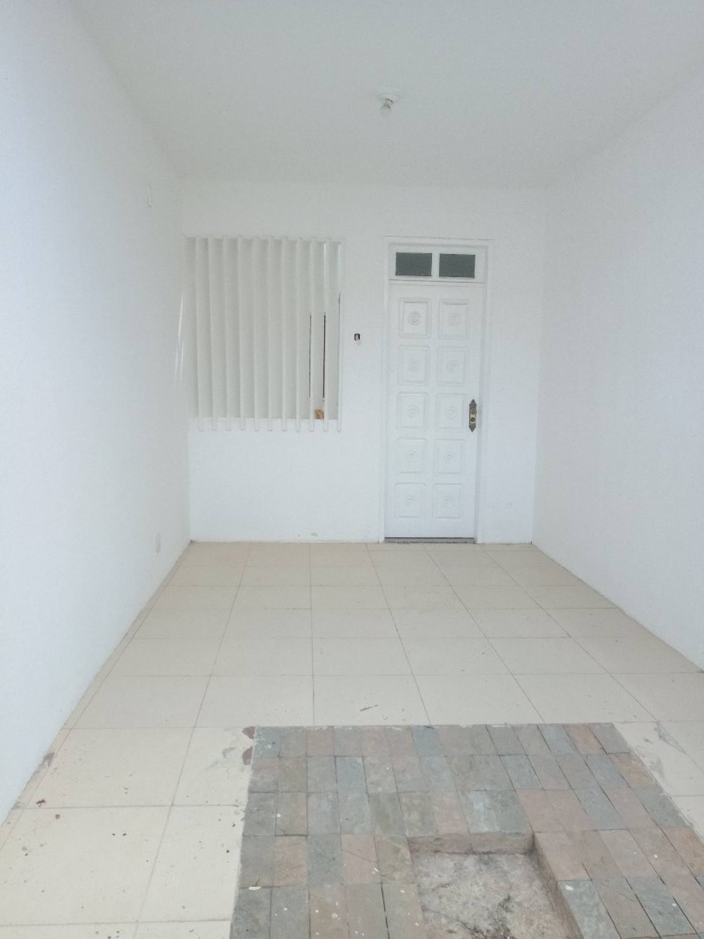 Casa Para Vender com 6 quartos 2 suítes no bairro Pereira Lobo em Aracaju