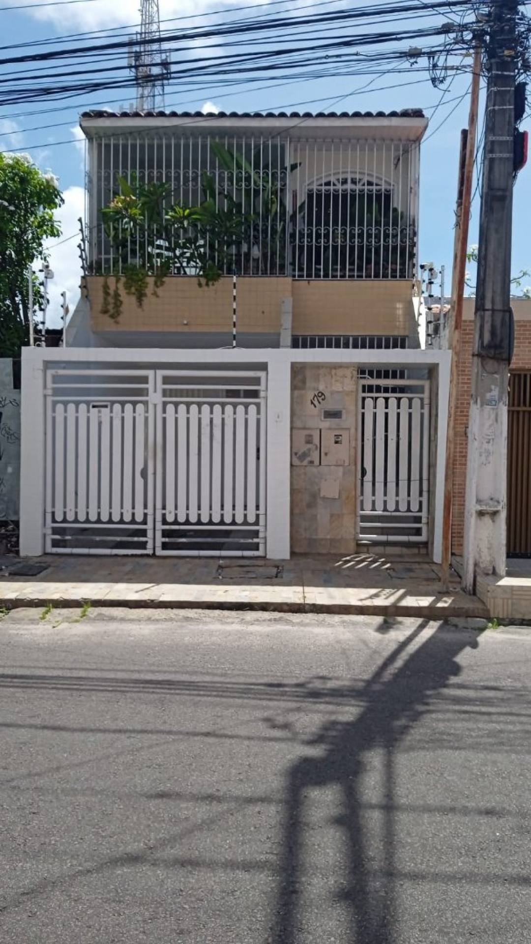 Casa Para Vender com 6 quartos 2 suítes no bairro Pereira Lobo em Aracaju