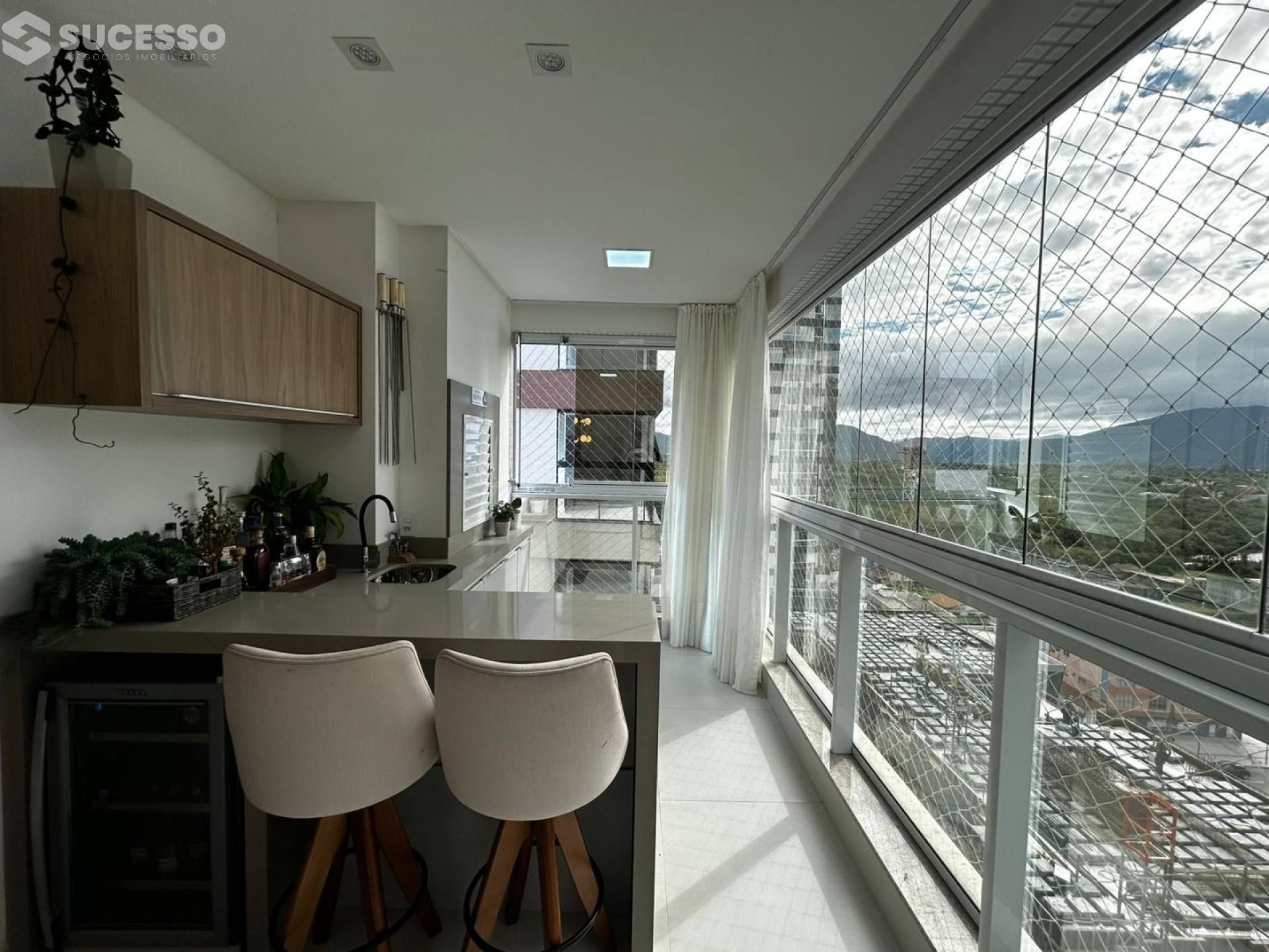 Apartamento Mobiliado Quadra Mar em Itapema/SC