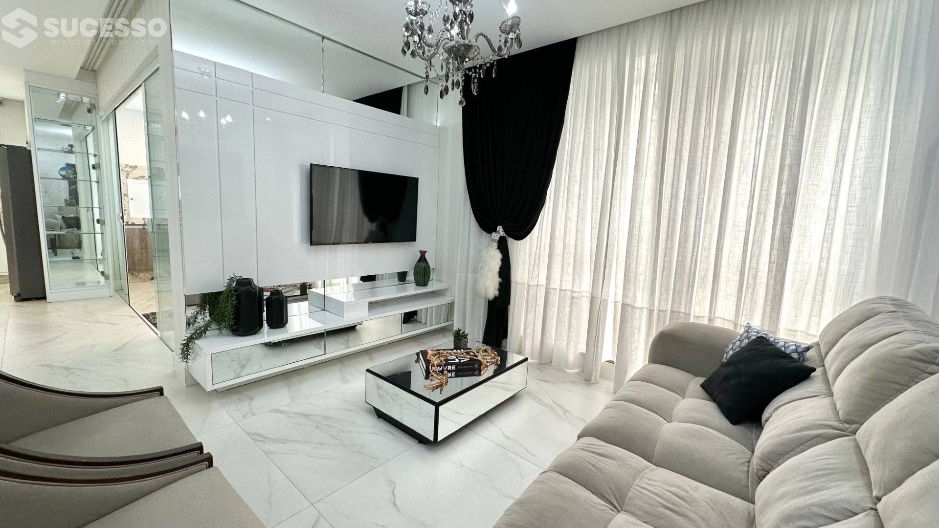 Apartamento com 4 Suítes no Residencial Zimmermann, Meia Praia