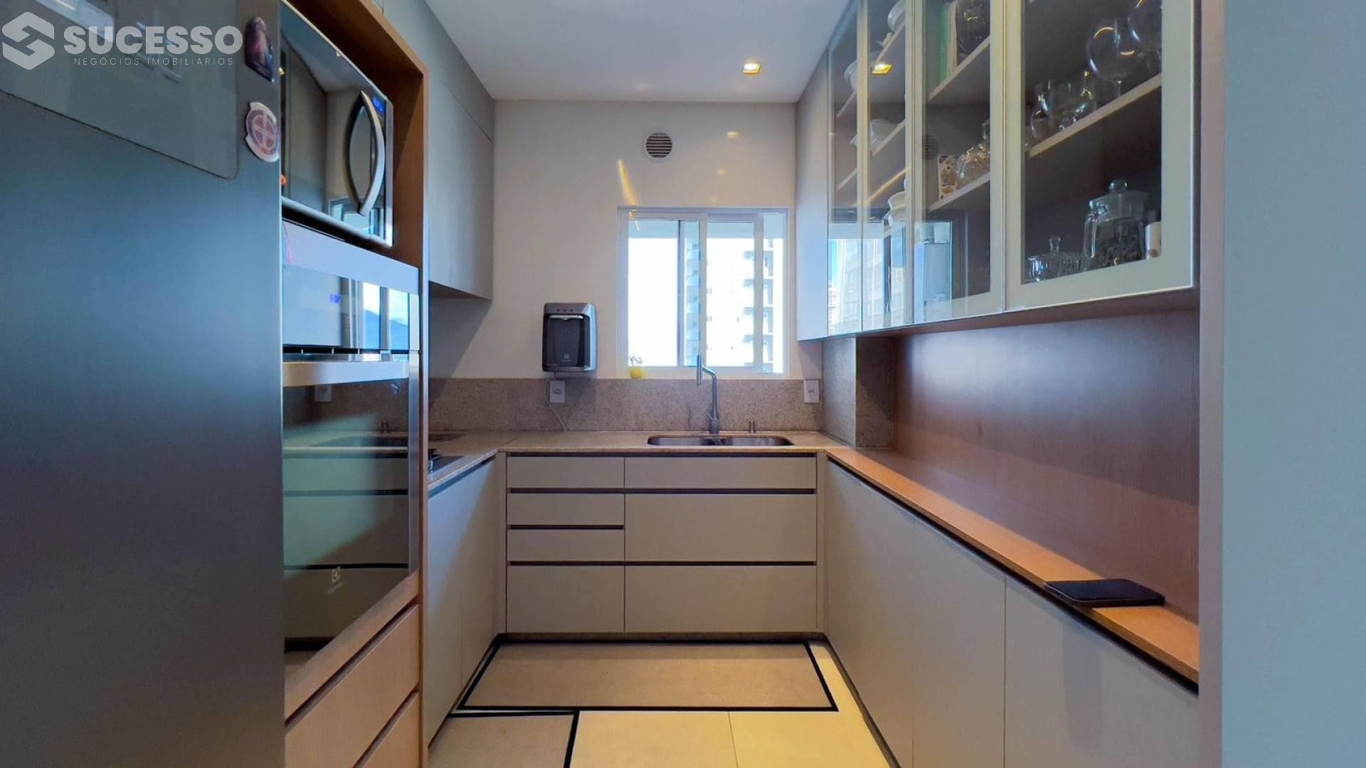 Apartamento Mobiliado No Residencial Águas Cristalinas - Meia Praia, Itapema