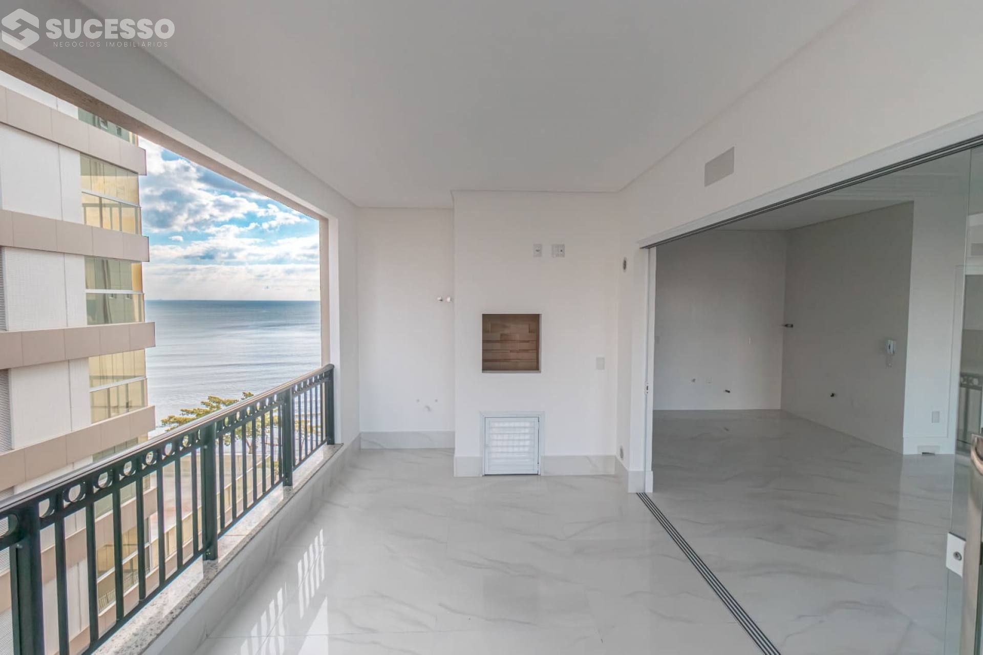 Apartamento 4 Suítes à Venda No Residencial La Belle - Meia Praia, Itapema