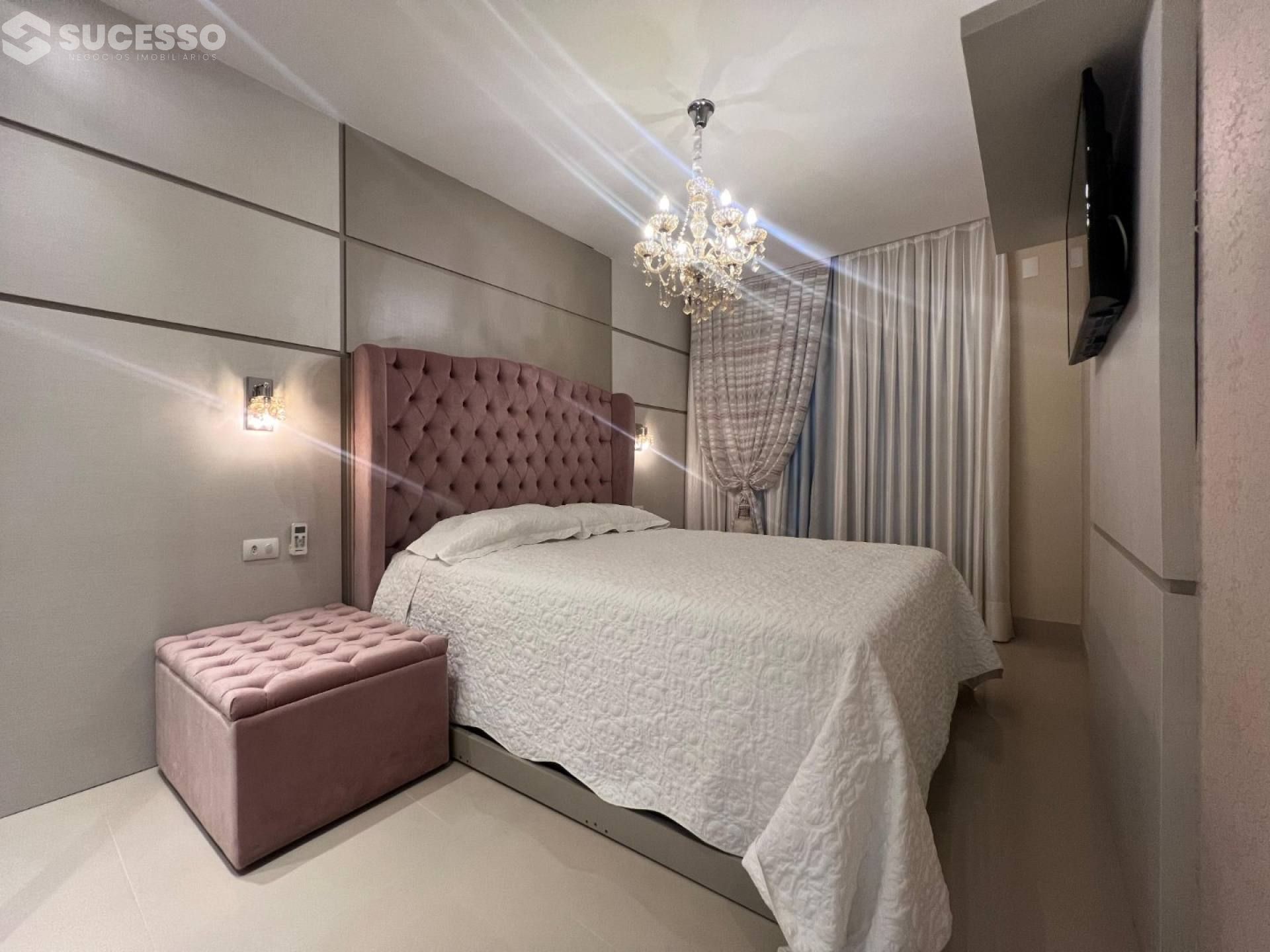 Apartamento Para Vender 4 suítes no bairro Meia Praia em Itapema