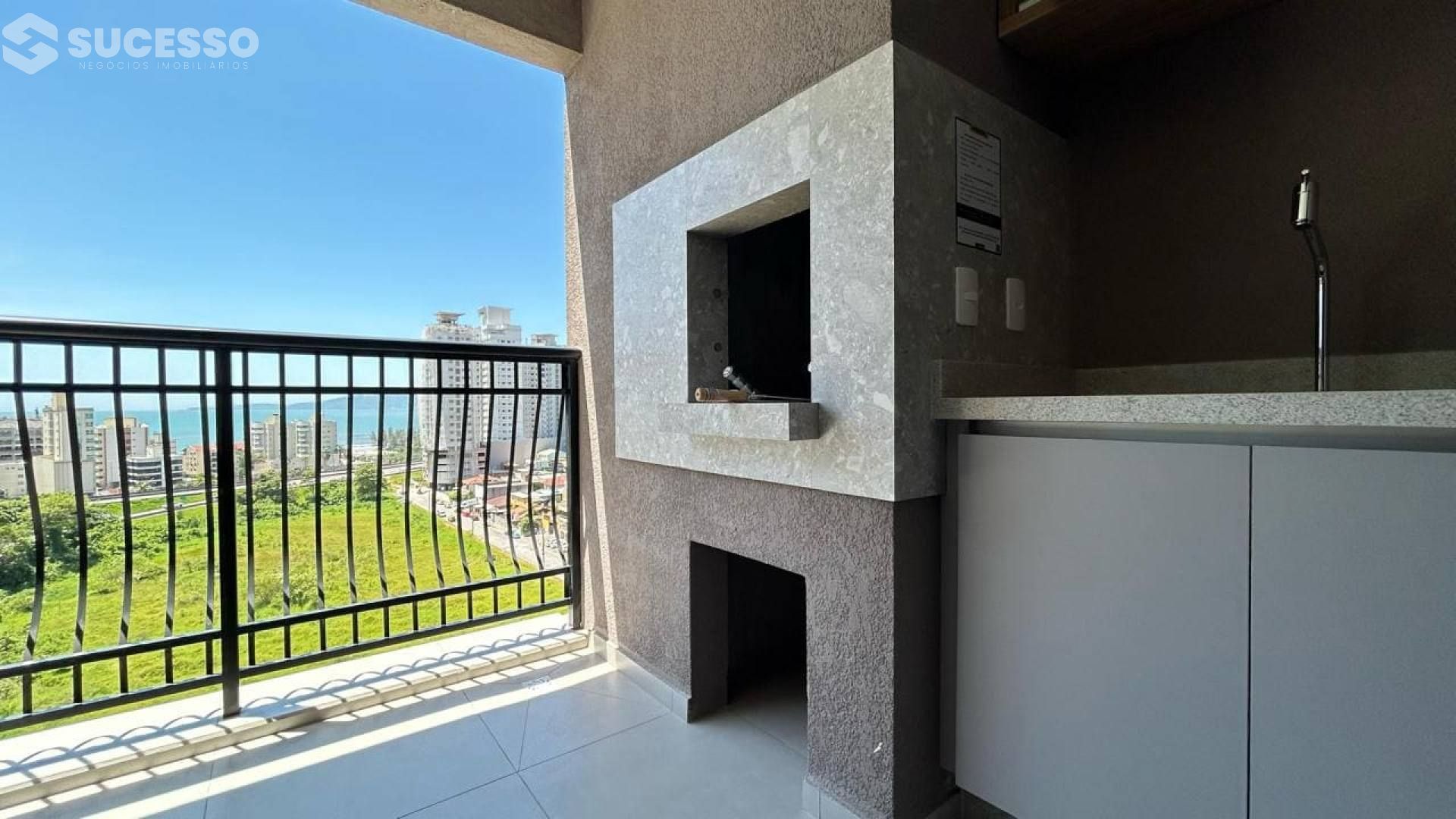 Apartamento Para Vender com 2 quartos no bairro Tabuleiro das Oliveiras em Itapema