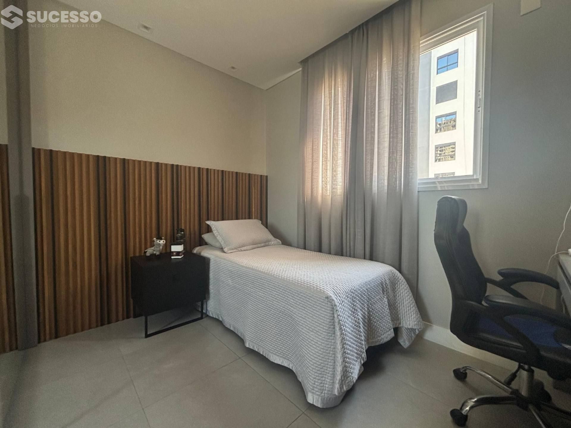 Apartamento Para Vender com 3 quartos 1 suítes no bairro Centro em Itapema