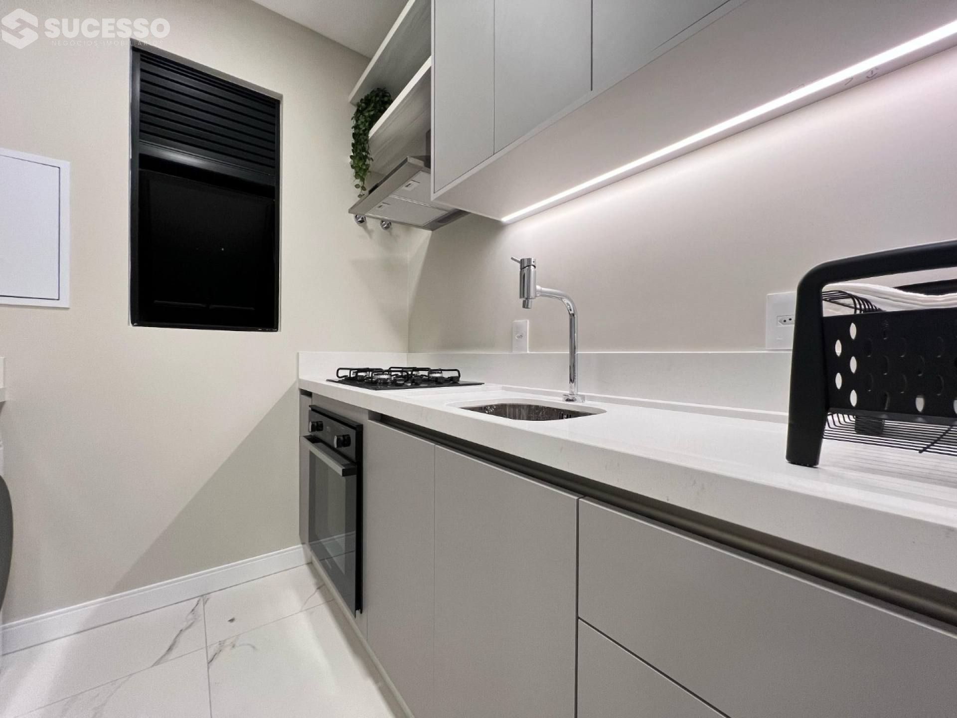 Apartamento Para Vender 2 suítes no bairro Morretes em Itapema