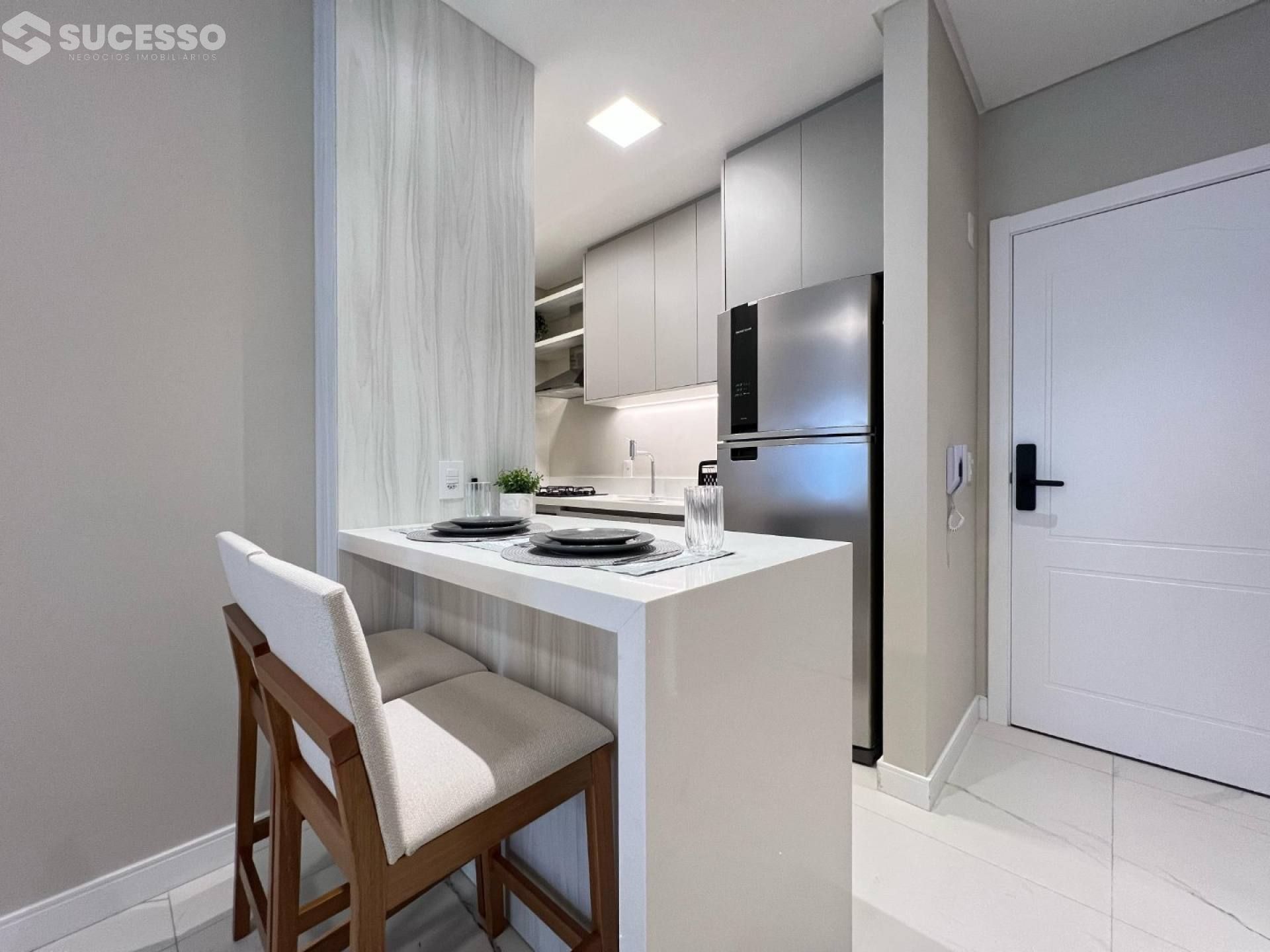 Apartamento Para Vender 2 suítes no bairro Morretes em Itapema