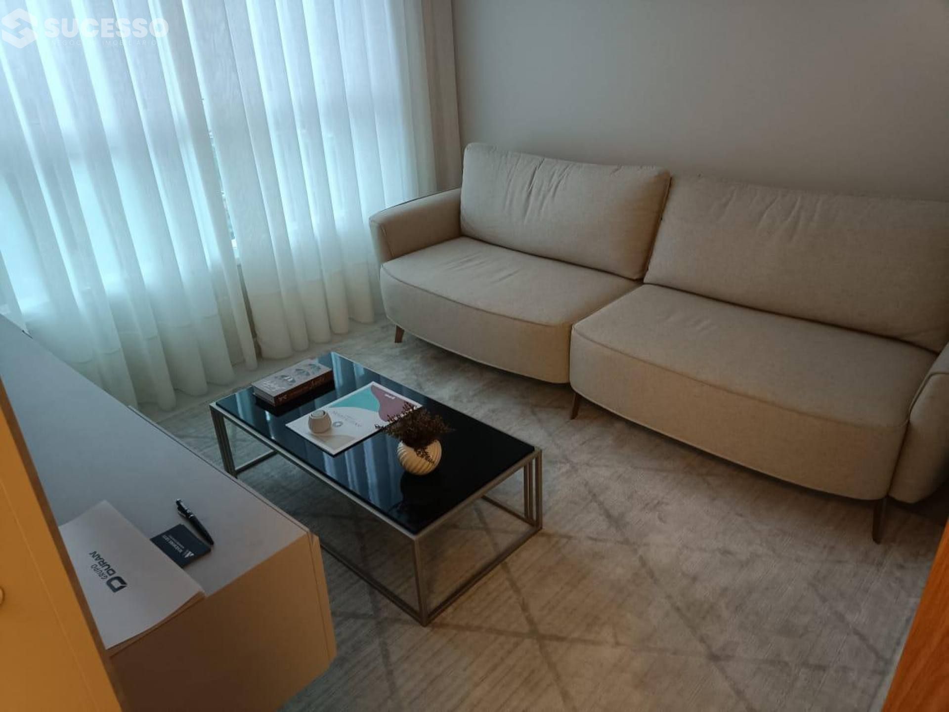 Apartamento Mobiliado À Venda 3 suítes no bairro Centro, Itapema