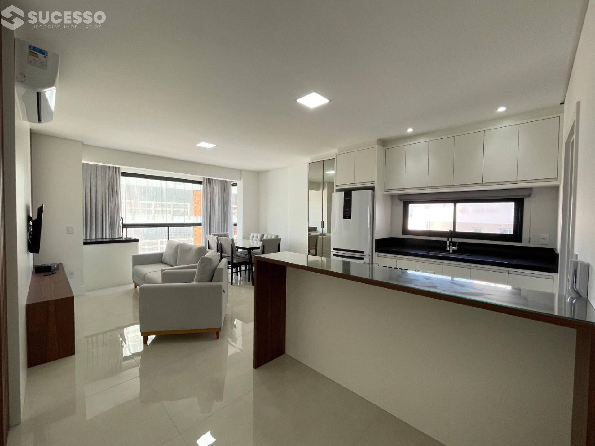 Apartamento Mobiliado com 3 suítes no Perequê em Porto Belo