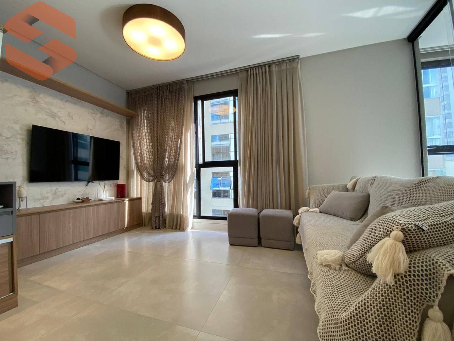 Apartamento Mobiliado Para Vender com 2 suítes na bairro Meia Praia, Itapema