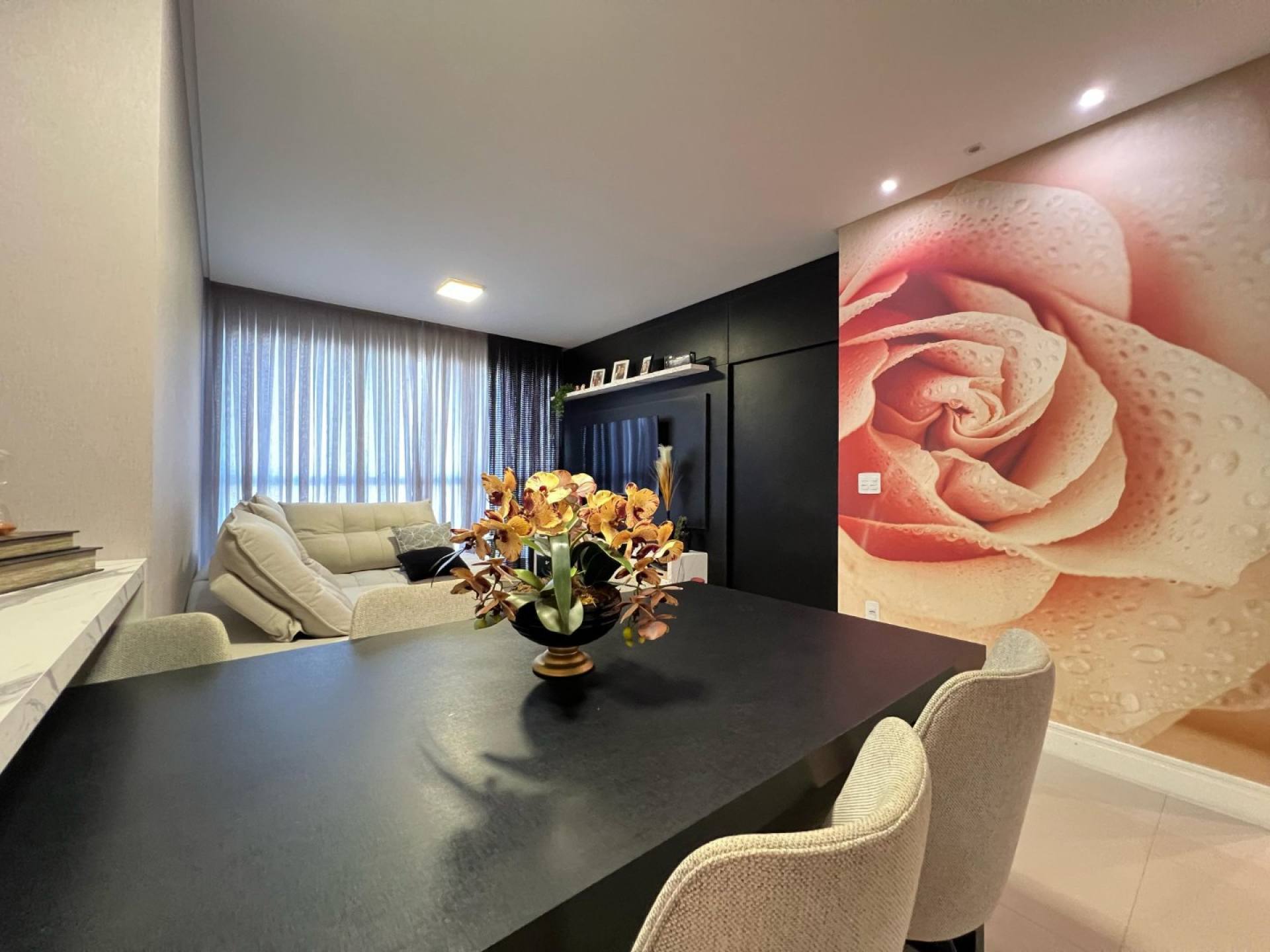 Apartamento À Venda no Bosco Verticale em Meia Praia, Itapema