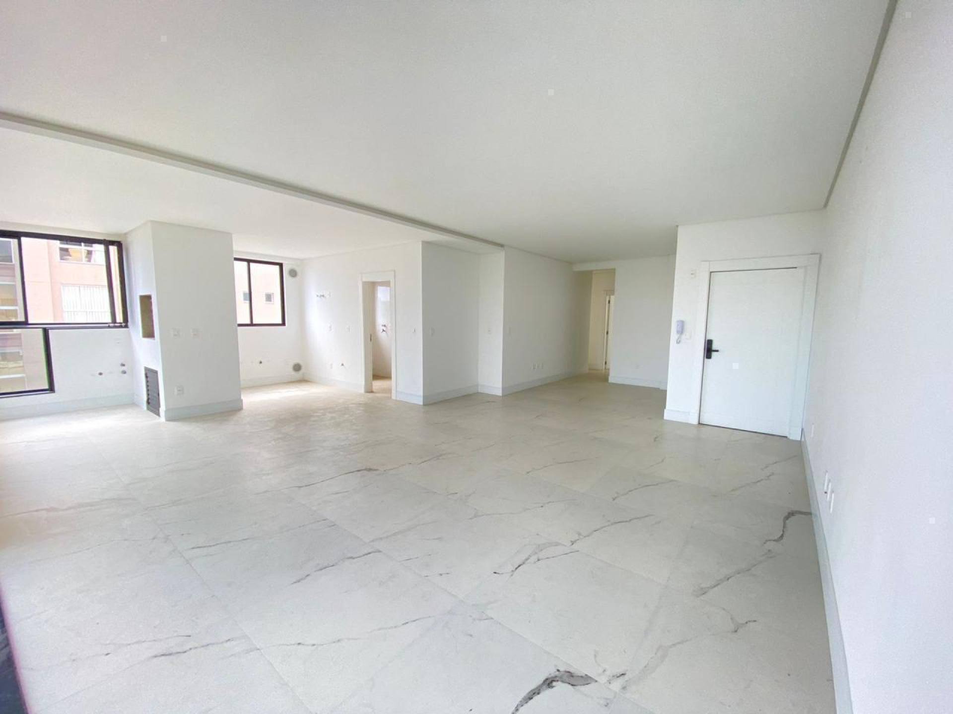 Apartamento Novo no Carmel na Meia Praia - Itapema