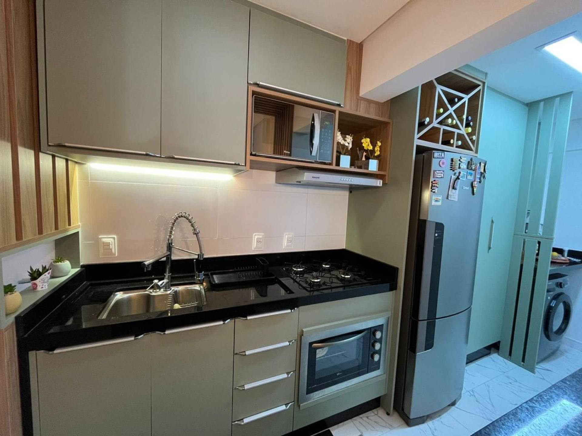 Apartamento Mobiliado À Venda no bairro Morretes em Itapema