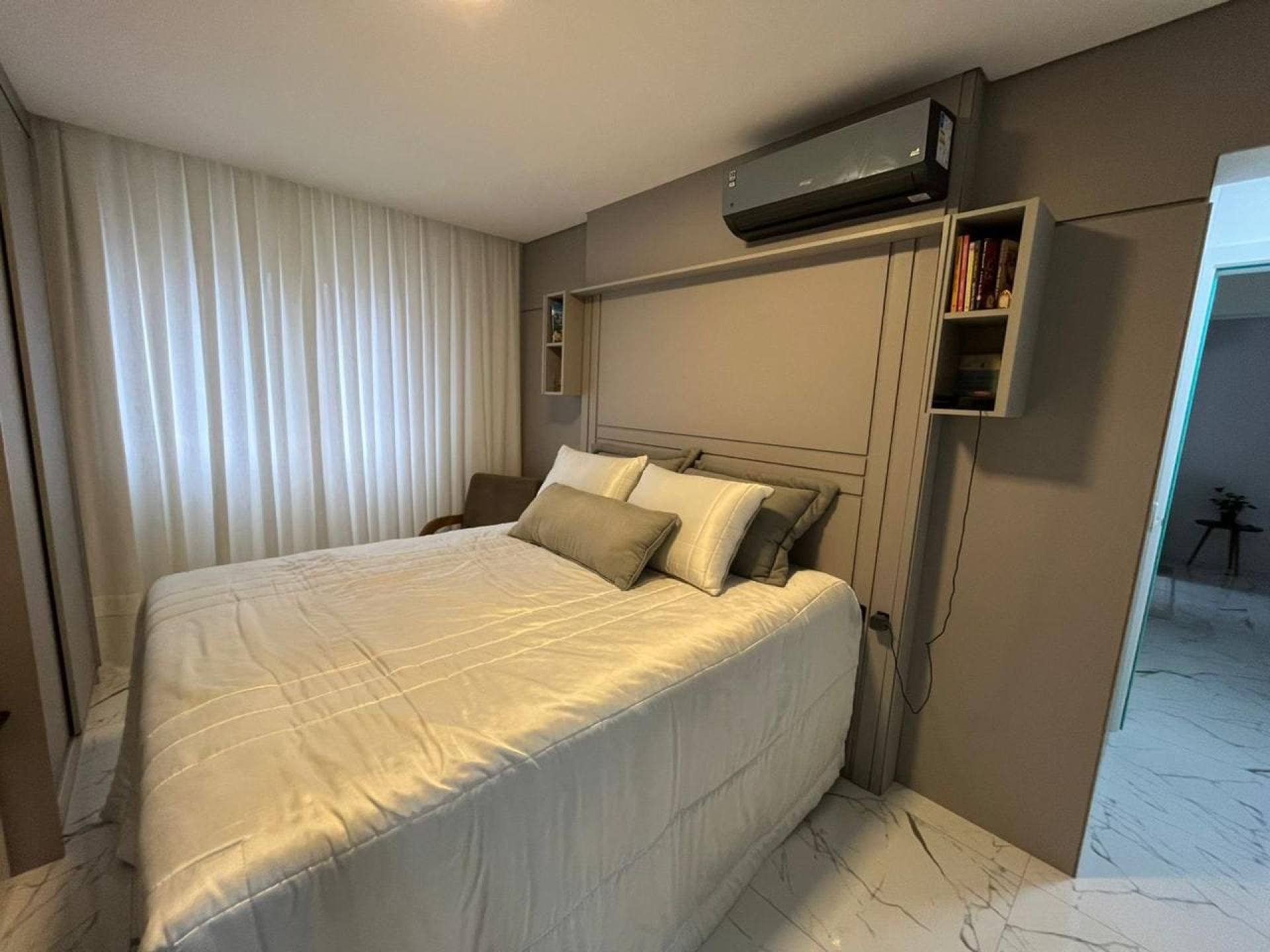 Apartamento Mobiliado À Venda no bairro Morretes em Itapema