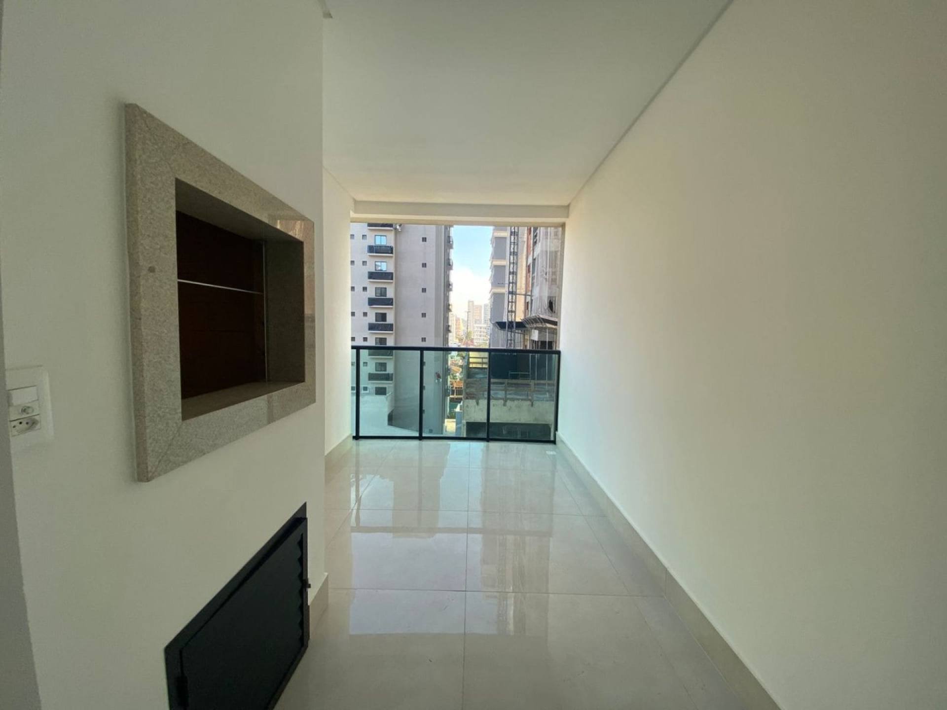 Apartamento Novo Para Vender com 2 suítes no bairro Perequê, Porto Belo