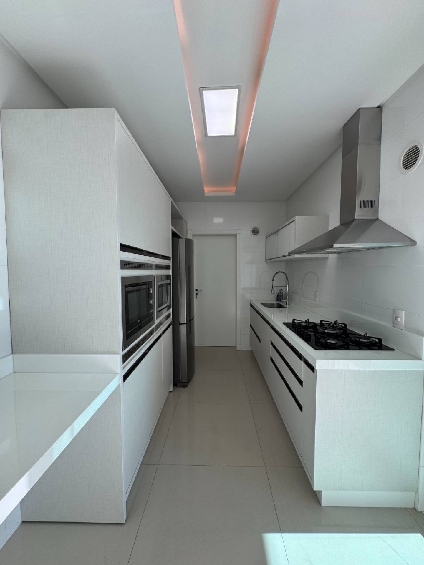 Apartamento À Venda com 4 suítes no Residencial La Lumière - Itapema