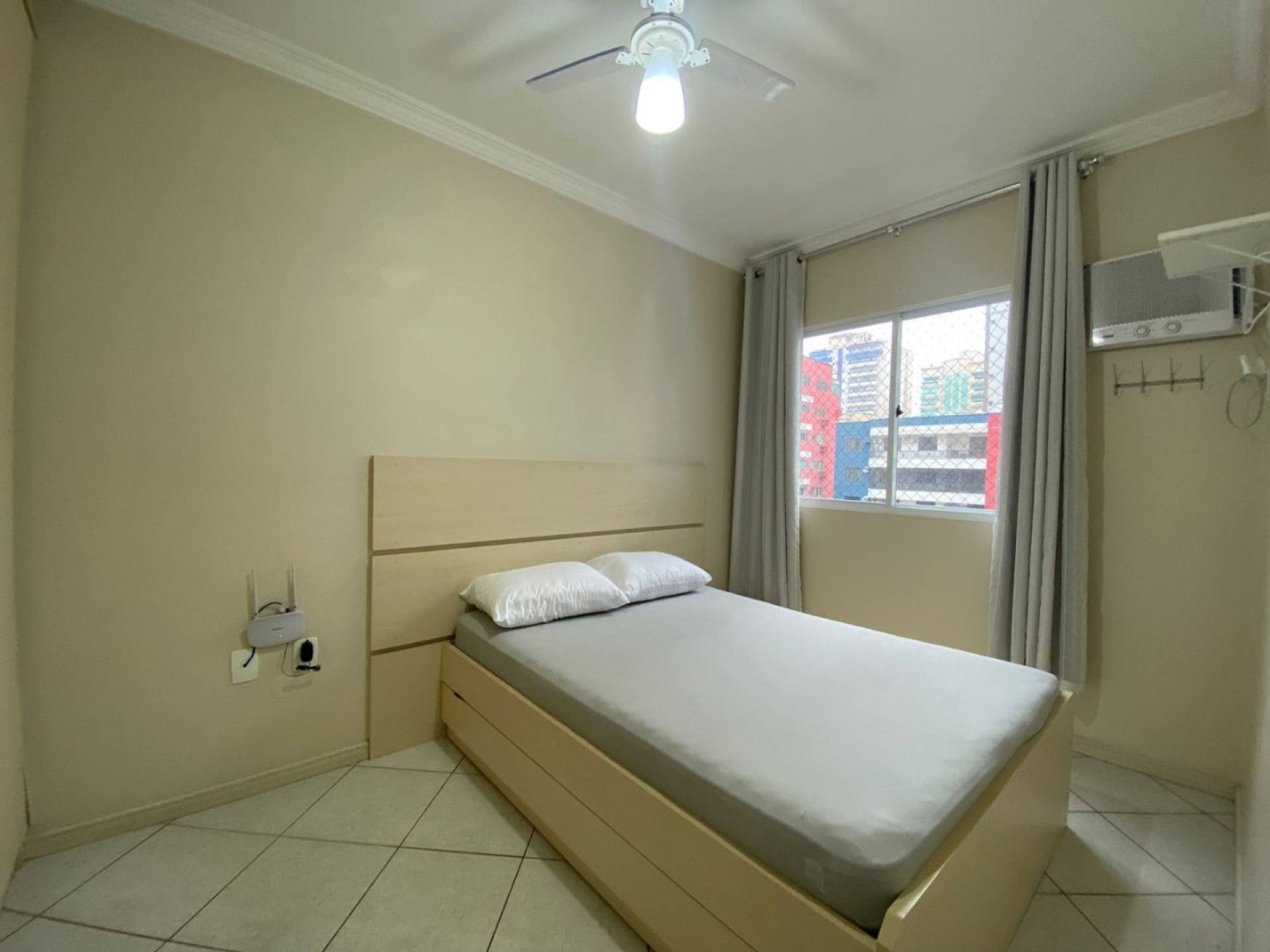 Apartamento Para Vender com 4 quartos no bairro Meia Praia em Itapema