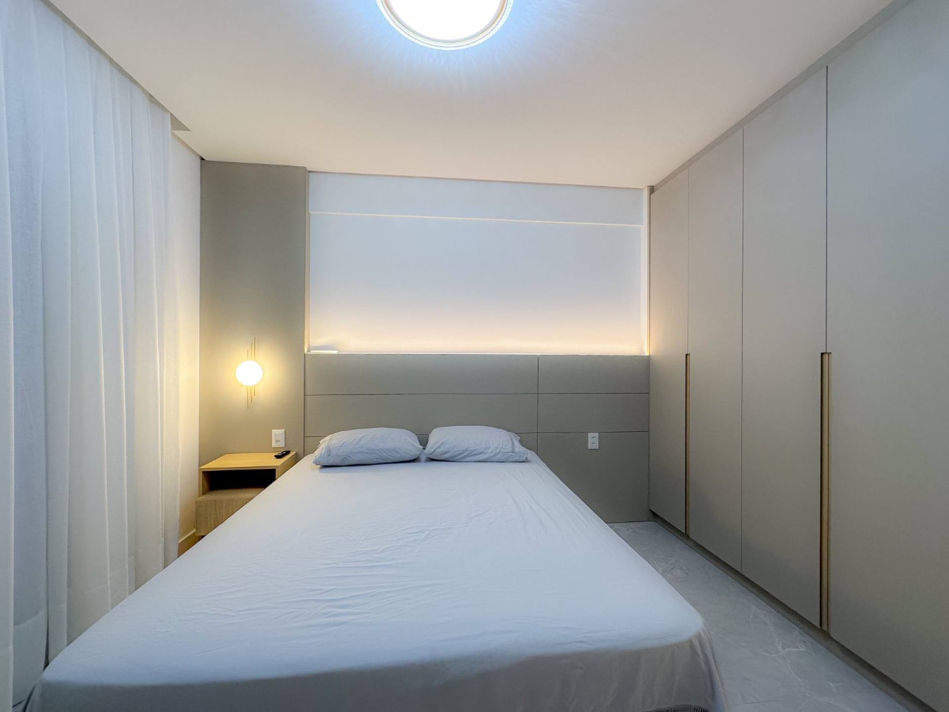 Apartamento Mobiliado À Venda no Coração da Meia Praia em Itapema