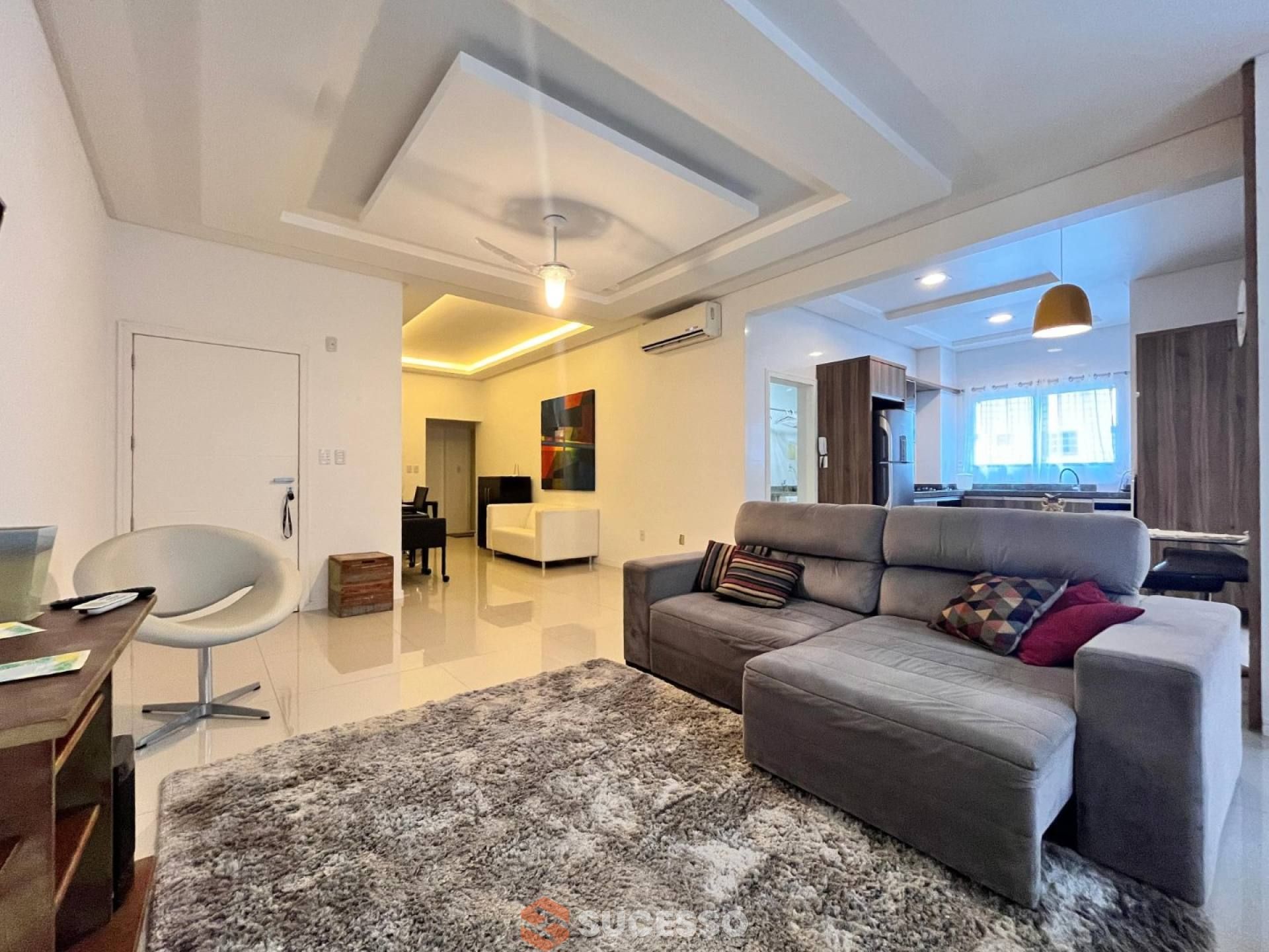 Apartamento Mobiliado Para Vender com 3 suítes na Meia Praia, Itapema