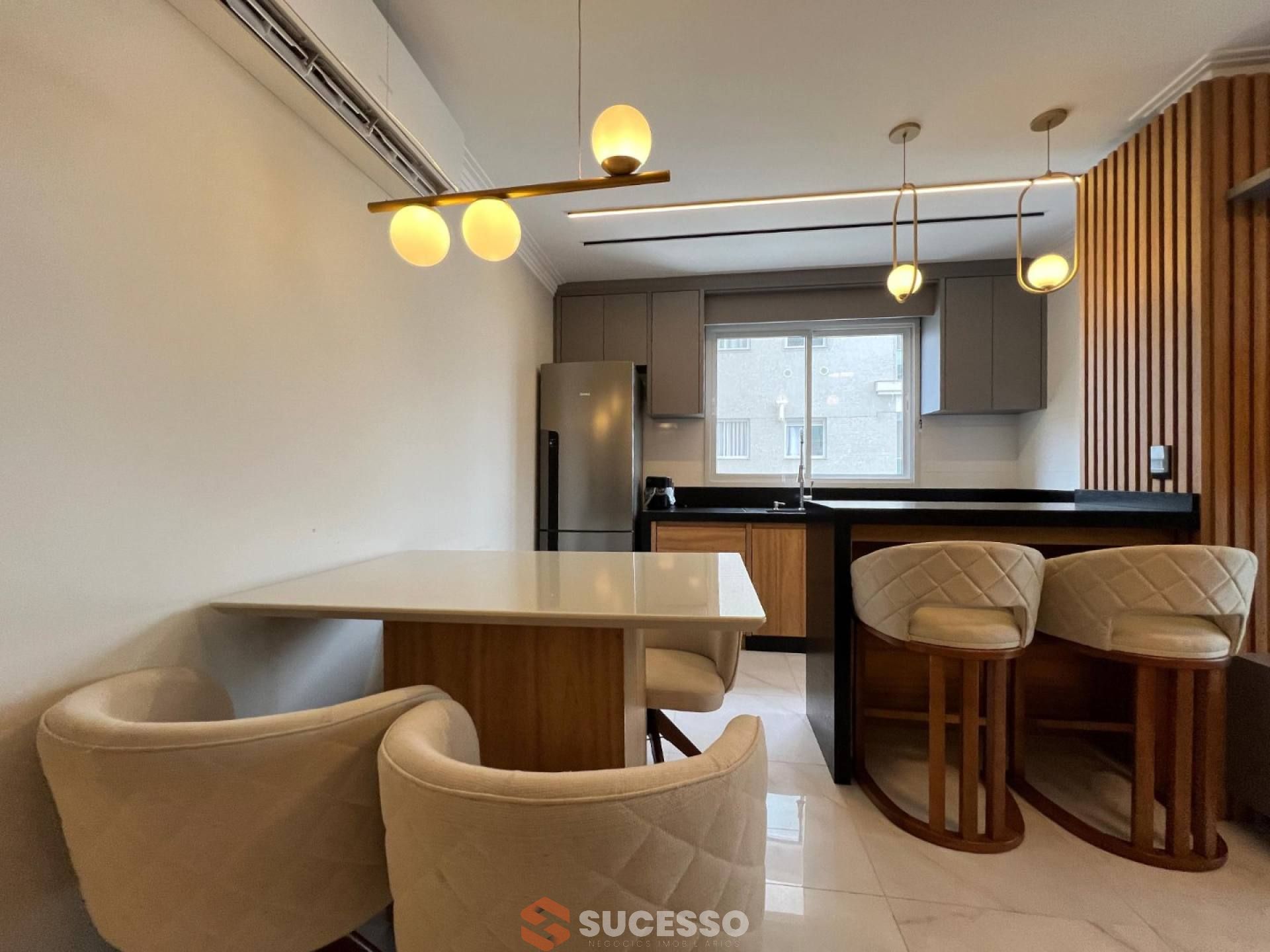 Apartamento Para Vender com 2 suítes no bairro Morretes em Itapema