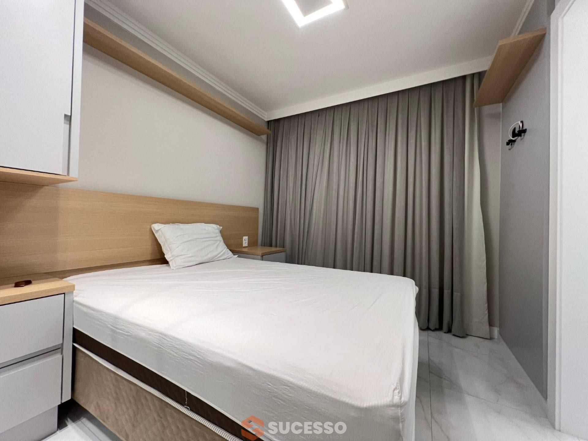 Apartamento Para Vender com 2 suítes no bairro Morretes em Itapema