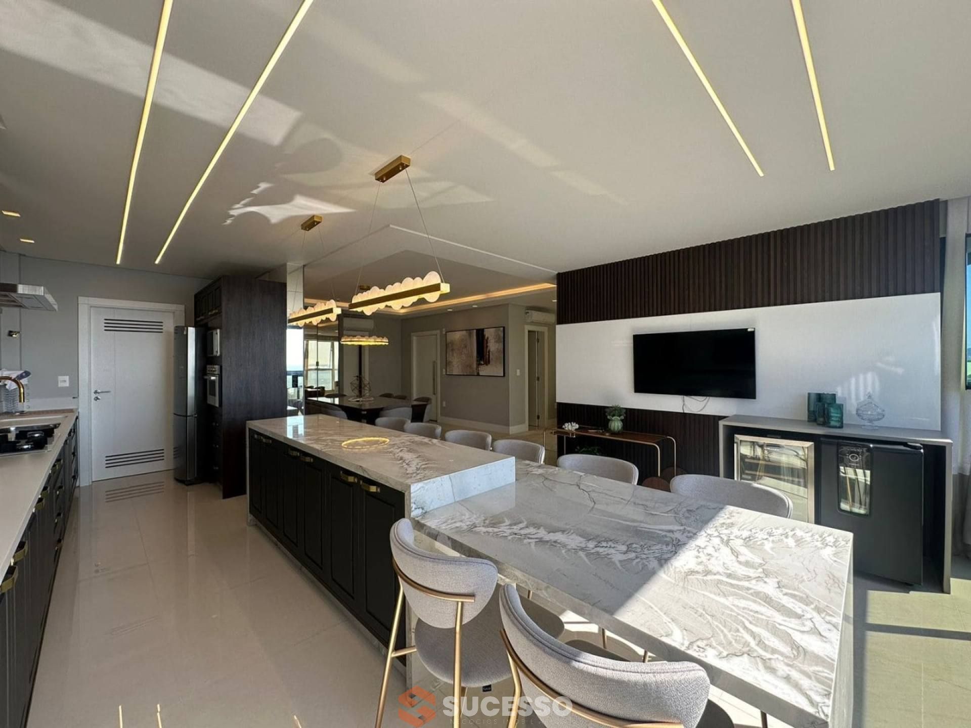 Apartamento Finamente Mobiliado Vista Mar em Itapema