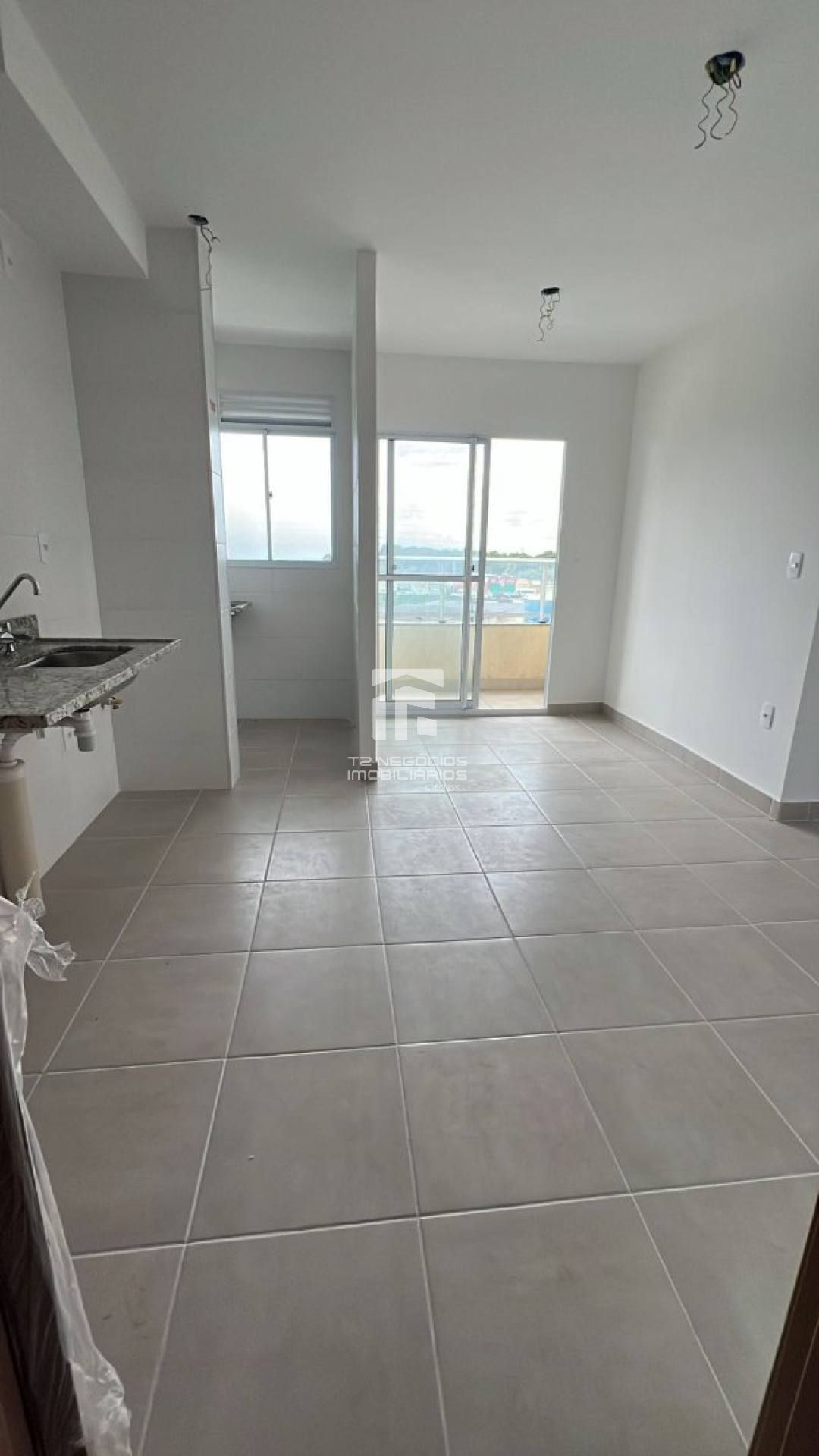 Apartamento Para Vender com 2 quartos 1 suítes no bairro Antares em Maceió