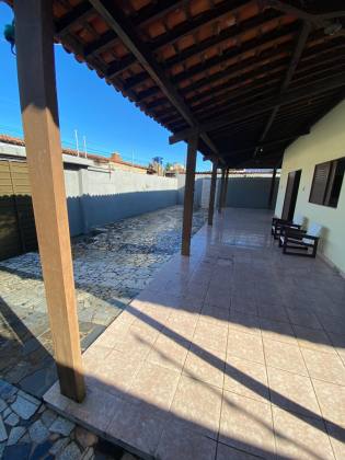 Casa Para Vender com 3 quartos 1 suíte. Barra De São Miguel