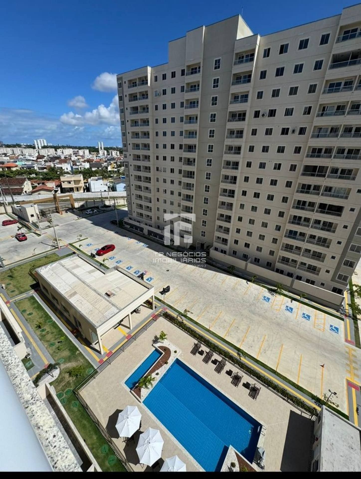Apartamento Para Vender com 2 quartos no bairro Antares em Maceió / TORRES DE TRINDADE / NASCENTE