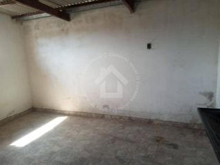 Galpão/ Casa/ Garagem