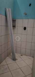 CASA NO MARCOS FREIRE III COM PONTO COMERCIAL