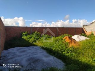 Lote murado em General Maynard