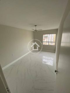 Apartamento à venda com 4 quartos no Condomínio Mansão Plaza Athenee