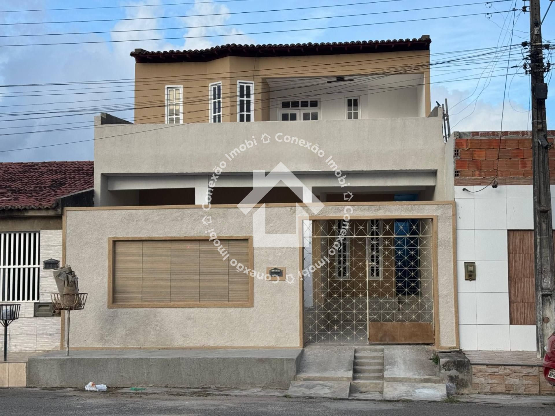 Casa com 2 pavimentos em Nossa Senhora Do Socorro-SE