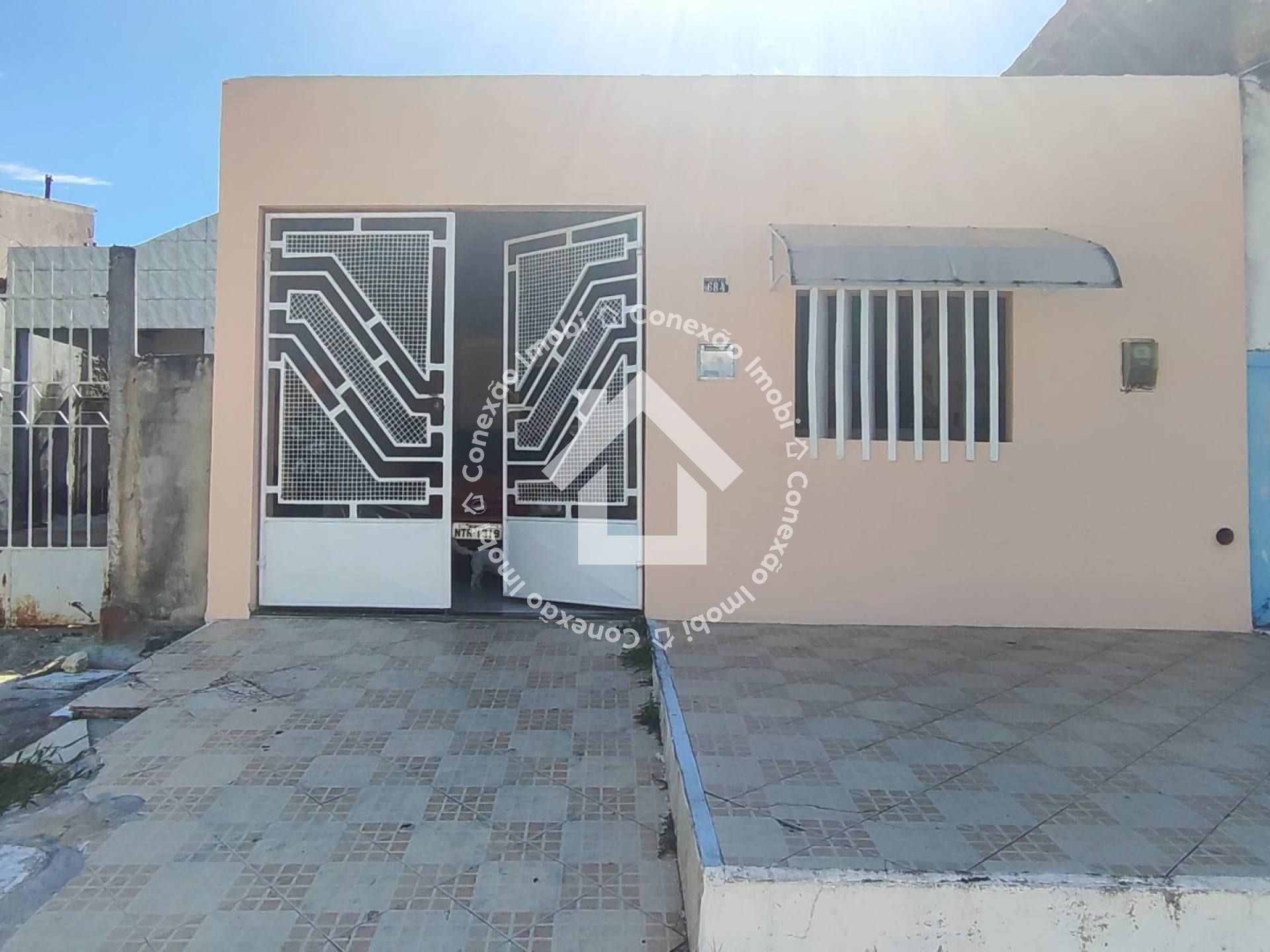 Casa à venda com 3 quartos sendo 1 suíte no Bairro América