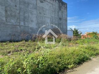 Terreno/Lote de esquina na Aruana
