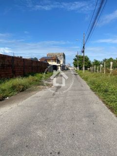 Terreno/Lote de esquina na Aruana
