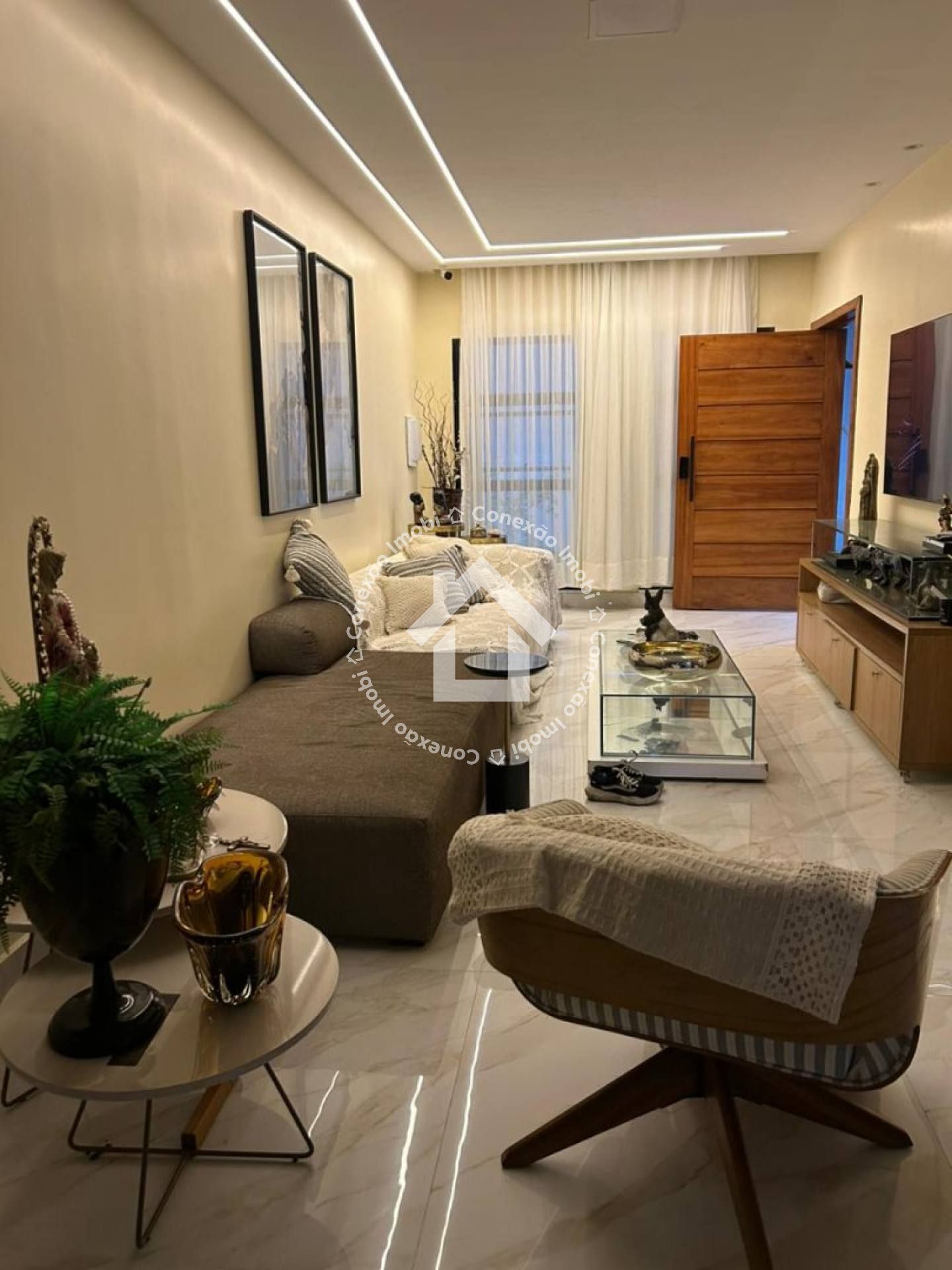 Casa à venda na Aruana