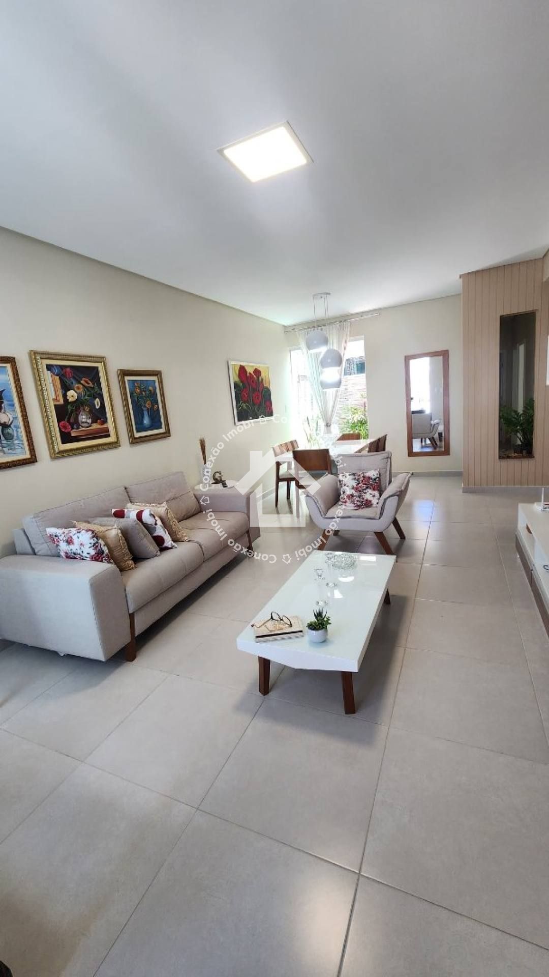 Vende-se casa na Aruana