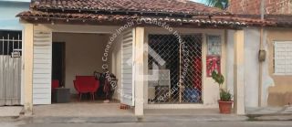 Casa com ponto comercial à Venda no Albano Franco com Piscina Privativa e Viveiro