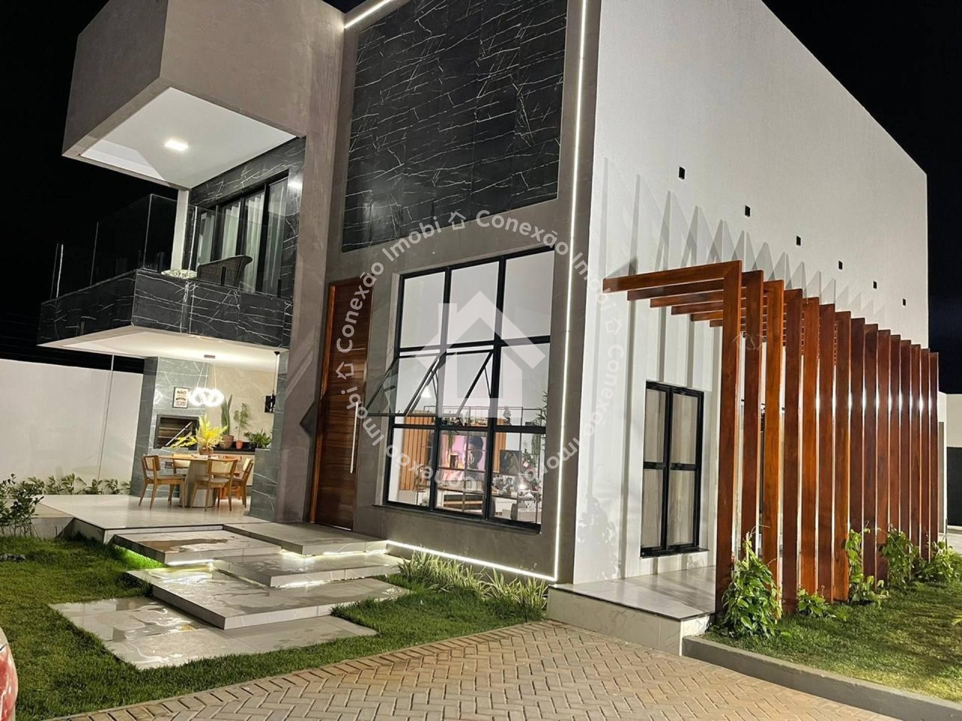 Casa à venda no Robalo | 3 Quartos e Piscina