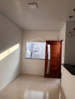 Casa à venda -  Bairro Lamarão | 2 quartos, toda reformada e próxima à pista nova