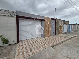 Casa à venda -  Bairro Lamarão | 2 quartos, toda reformada e próxima à pista nova