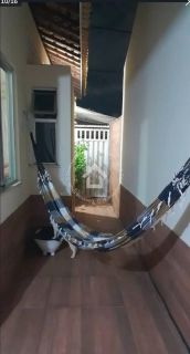 Casa à venda com 3 quartos sendo 1 suíte no condomínio fechado via mares bairro Aeroporto (Nova Aruana)